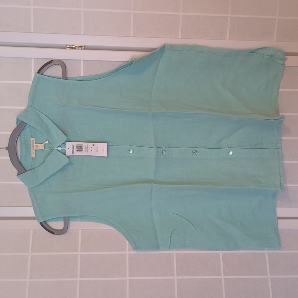 Sleeveless Button Down Shirt in Aqua